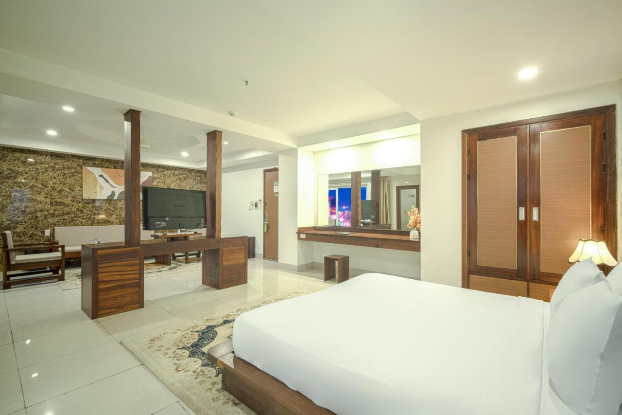 Emerald Boutique Hotel Danang Zewnętrze zdjęcie