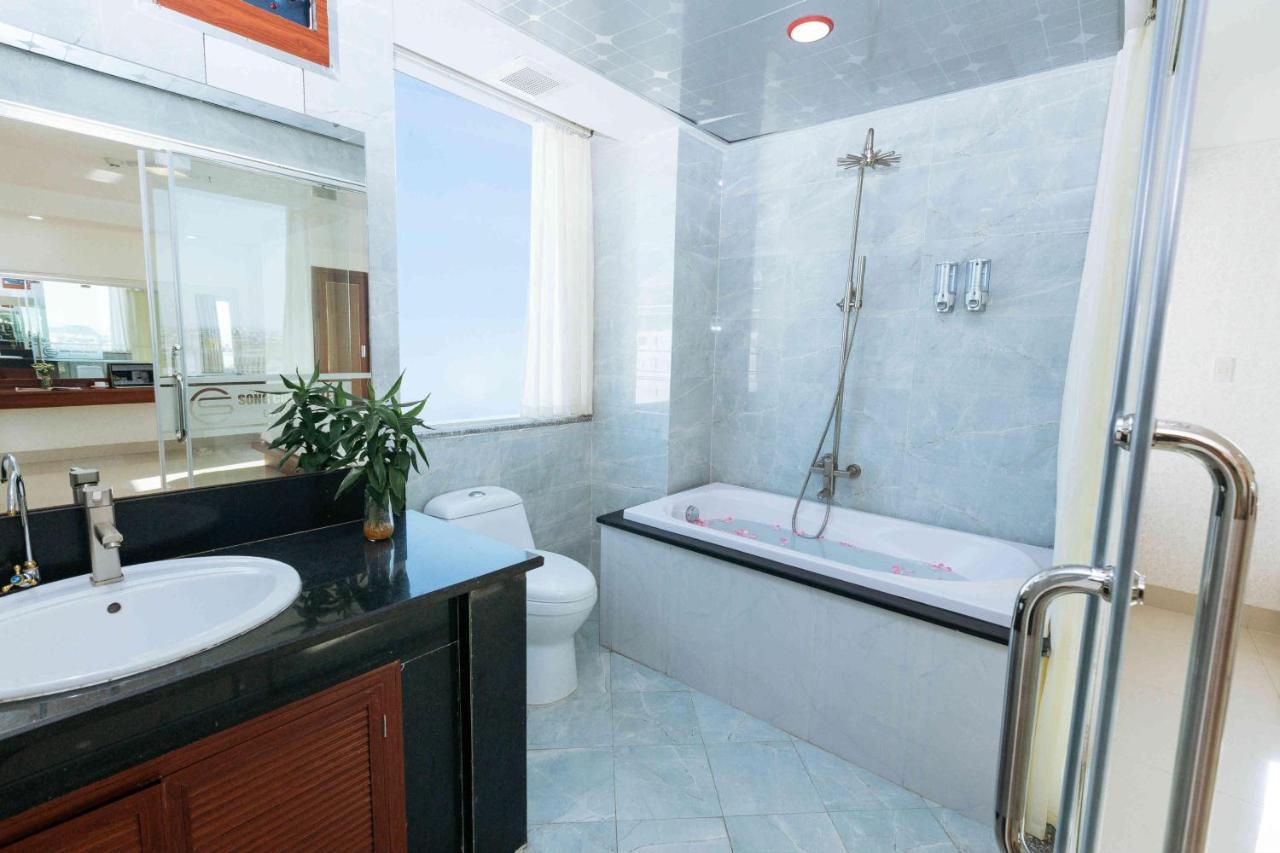 Emerald Boutique Hotel Danang Zewnętrze zdjęcie